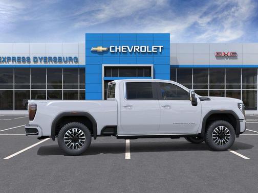 Glacier White Tricoat 2026 GMC Sierra 2500 Denali Ultimate