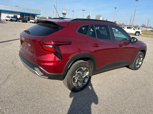 2024 Chevrolet Trax LT