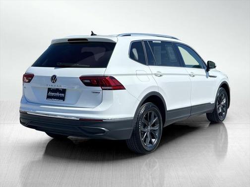 2024 Volkswagen Tiguan 2.0T SE 4MOTION