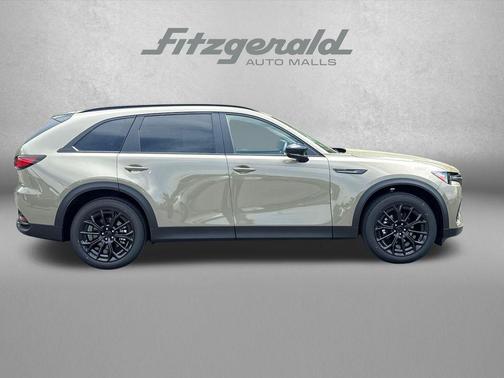 Zircon Sand Metallic 2026 Mazda CX-70 3.3 Turbo Preferred