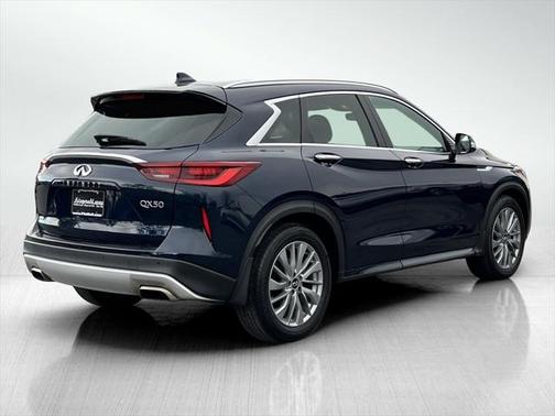 2023 INFINITI QX50 LUXE AWD