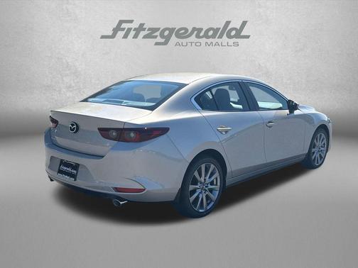 Platinum Quartz Metallic 2026 Mazda Mazda3 FWD w/Preferred Package