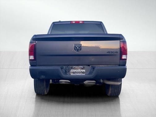 2024 RAM 1500 Classic Warlock Crew Cab 4x4 5'7' Box