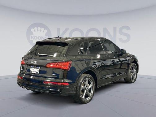 2020 Audi Q5 45 Titanium Premium