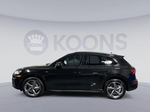 2020 Audi Q5 45 Titanium Premium