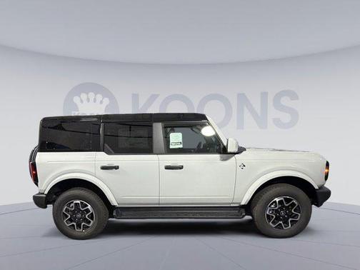 AVALANCHE GRAY 2026 Ford Bronco Outer Banks