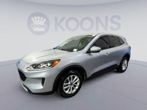 INGOT SILVER METALLIC 2020 Ford Escape SE