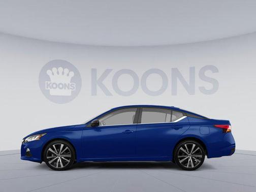 2022 Nissan Altima SR FWD