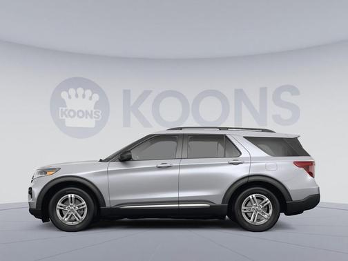 ICONIC SILVER METALLIC 2022 Ford Explorer XLT