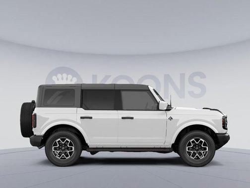 OXFORD WHITE 2026 Ford Bronco Outer Banks