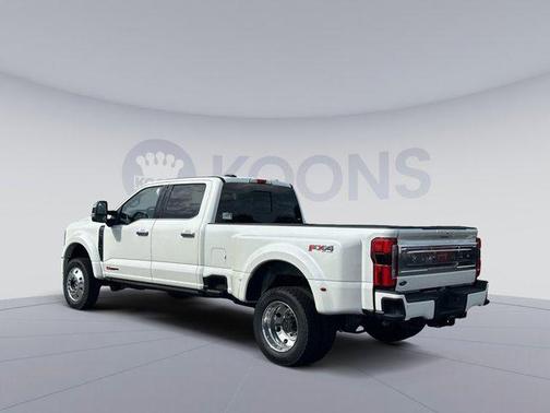 2025 Ford F-450 Platinum