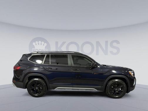 Deep Black 2024 Volkswagen Atlas 2.0T SEL