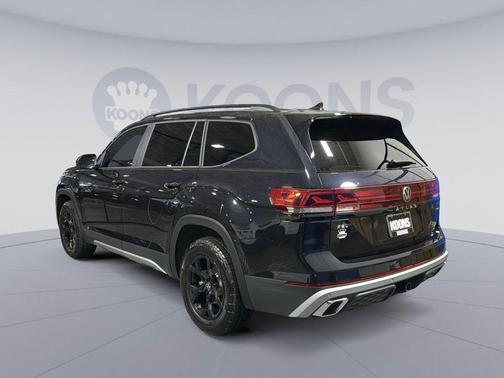 Deep Black 2024 Volkswagen Atlas 2.0T SEL