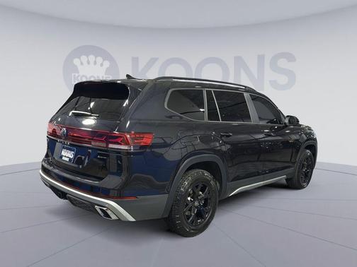 Deep Black 2024 Volkswagen Atlas 2.0T SEL