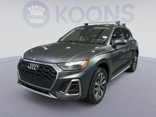 Daytona Gray Pearl Effect 2023 Audi Q5 45 S line Premium