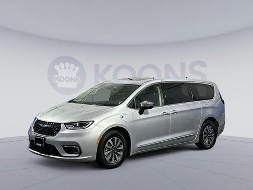 2023 Chrysler Pacifica Hybrid Limited