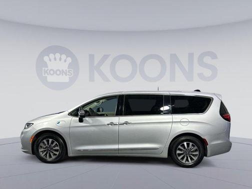2023 Chrysler Pacifica Hybrid Limited
