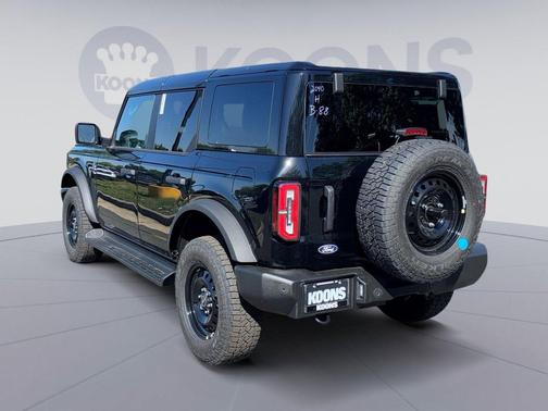 SHADOW BLACK 2026 Ford Bronco Outer Banks