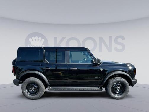SHADOW BLACK 2026 Ford Bronco Outer Banks