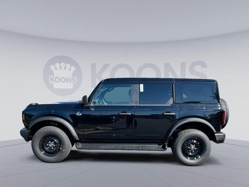 SHADOW BLACK 2026 Ford Bronco Outer Banks