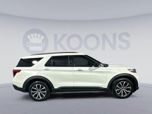 2022 Ford Explorer ST-Line
