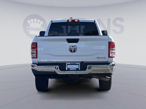 2024 RAM 2500 Tradesman Crew Cab 4x4 6'4' Box