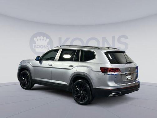 2022 Volkswagen Atlas 2.0T SE w/Technology 4MOTION