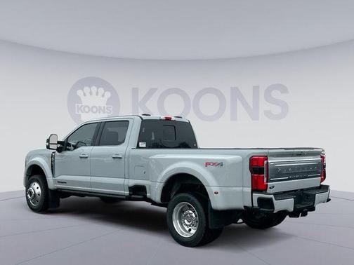 AVALANCHE 2026 Ford F-450 Platinum