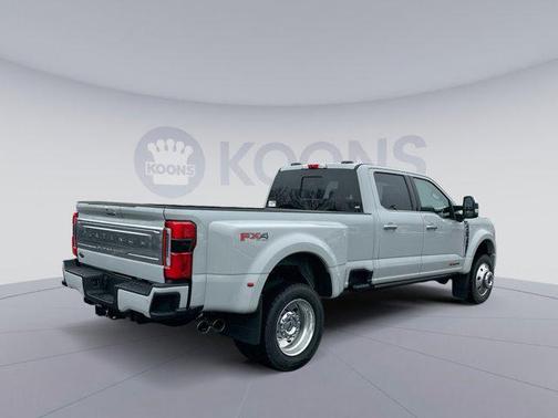 AVALANCHE 2026 Ford F-450 Platinum