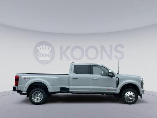 AVALANCHE 2026 Ford F-450 Platinum