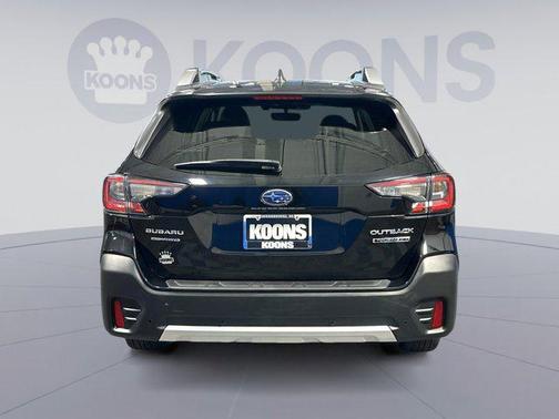 2022 Subaru Outback Touring XT