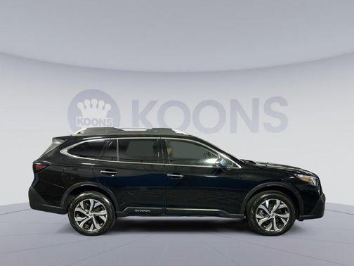 2022 Subaru Outback Touring XT