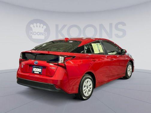 2019 Toyota Prius LE