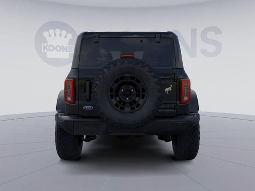 SHADOW BLACK 2026 Ford Bronco Badlands