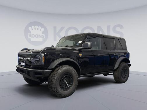 SHADOW BLACK 2026 Ford Bronco Badlands