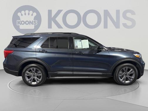 Stone Blue Metallic 2022 Ford Explorer XLT