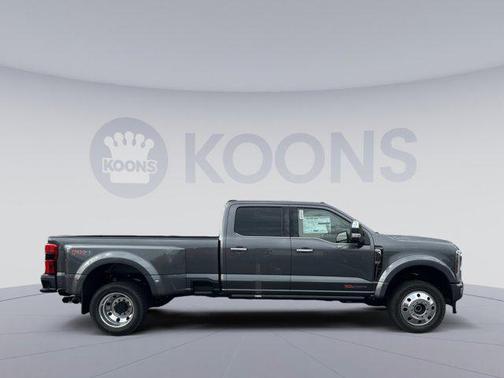 2026 Ford F-450 Platinum