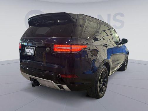 Portofino Blue Metallic 2020 Land Rover Discovery Landmark Edition