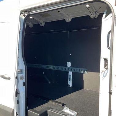 2022 Ford Transit-250 Base