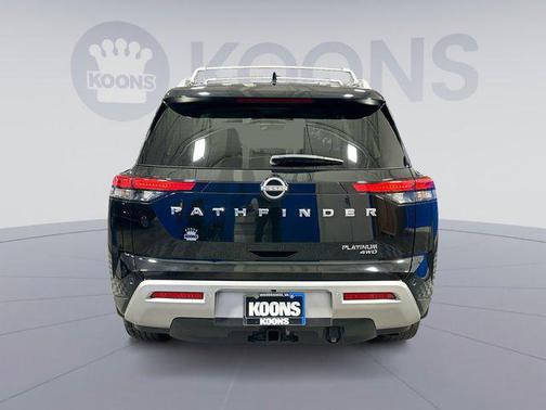 2023 Nissan Pathfinder Platinum 4WD