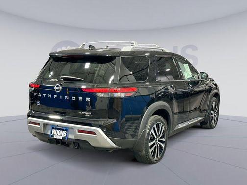 2023 Nissan Pathfinder Platinum 4WD