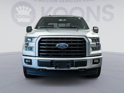 Photo 2 of 42 of 2017 Ford F-150 XLT
