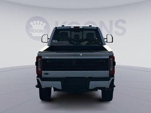 2025 Ford F-350 Platinum
