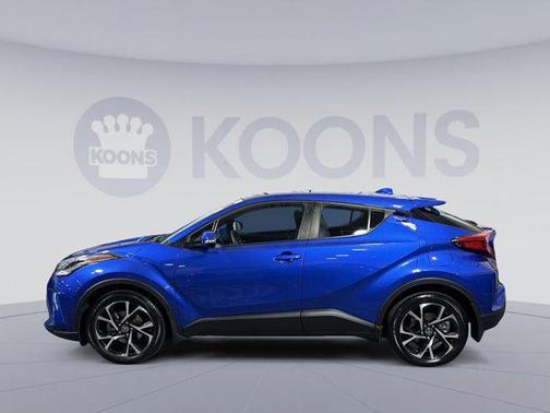 2022 Toyota C-HR XLE