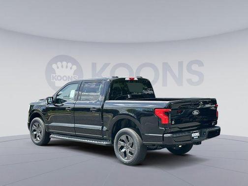 2025 Ford F-150 Lightning Flash