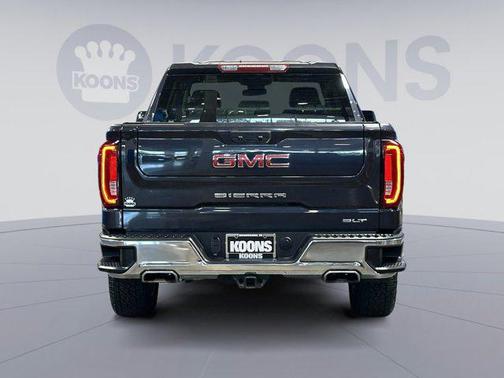 2022 GMC Sierra 1500 SLT