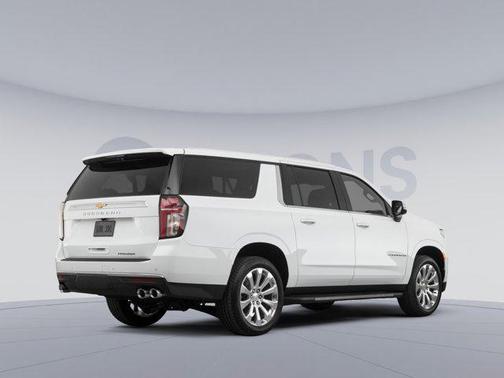 Summit White 2022 Chevrolet Suburban LT
