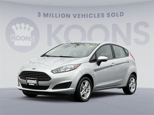 Photo 1 of 24 of 2017 Ford Fiesta SE