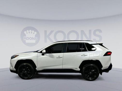 2024 Toyota RAV4 Hybrid SE