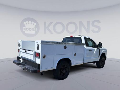 OXFORD WHITE 2023 Ford F-250 XL